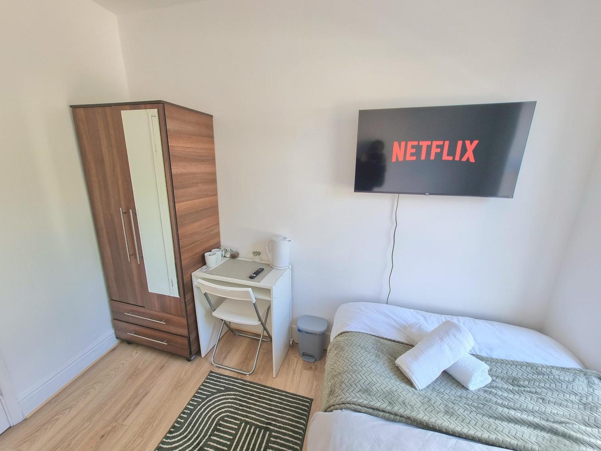 Easy Rooms, London Luton Airport -24 Hour Check-In Exterior foto
